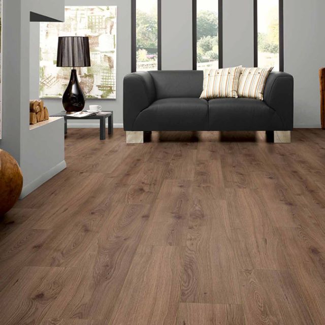 D3531 Advanced Roble Marron Instalado En Una Habitacion Moderna 61Fbd32A