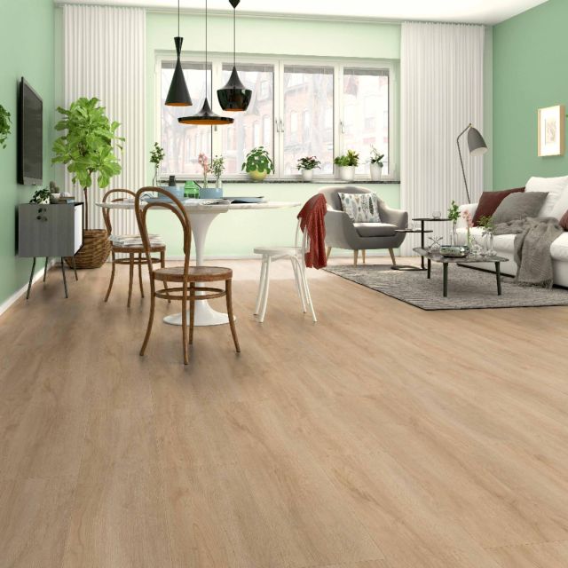 suelo laminado roble light D6400 instalado en una habitación