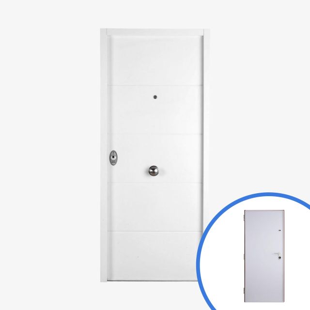 Puerta acorazada blanca con mirilla, pomo central y cerradura de seguridad, ideal para entrada de vivienda con diseño moderno